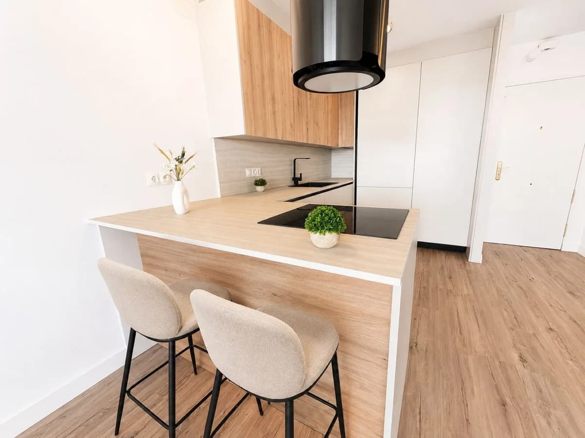 2 Bedroom Penthouse for Sale in Calahonda, Málaga - Image 5