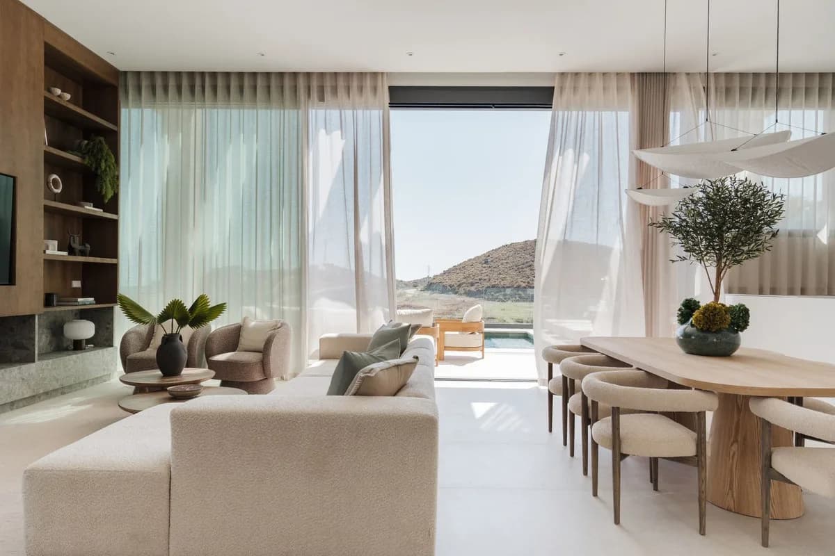 3 Bedroom Detached Villa for Sale in Benahavís, Málaga - Image 3