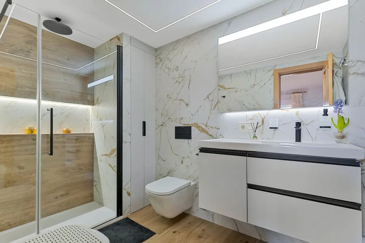 3 Bedroom Penthouse Duplex for Sale in La Cala de Mijas, Málaga - Image 9