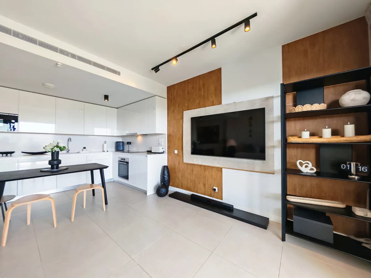2 Bedroom Ground Floor Apartment for Sale in La Cala de Mijas, Málaga - Image 4