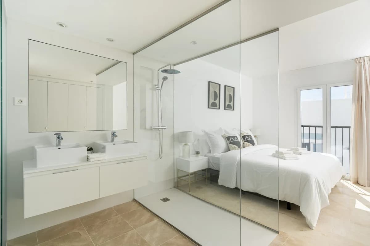 2 Bedroom Penthouse Duplex for Sale in Benahavís, Málaga - Image 9