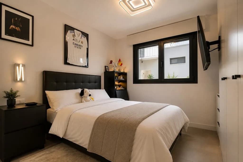 3 Bedroom Ground Floor Apartment for Sale in Estepona, Málaga - Image 8