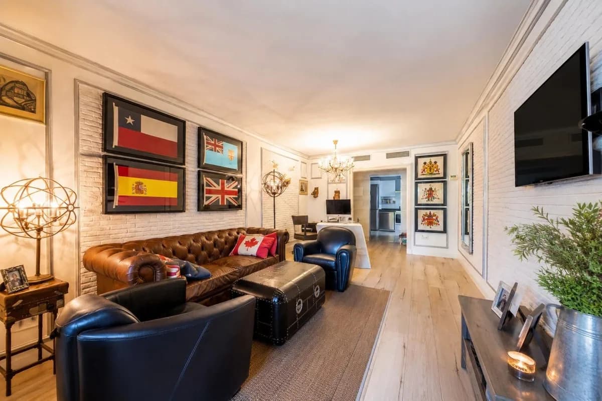 2 Bedroom Ground Floor Apartment for Sale in Puerto Banús, Málaga - Image 2