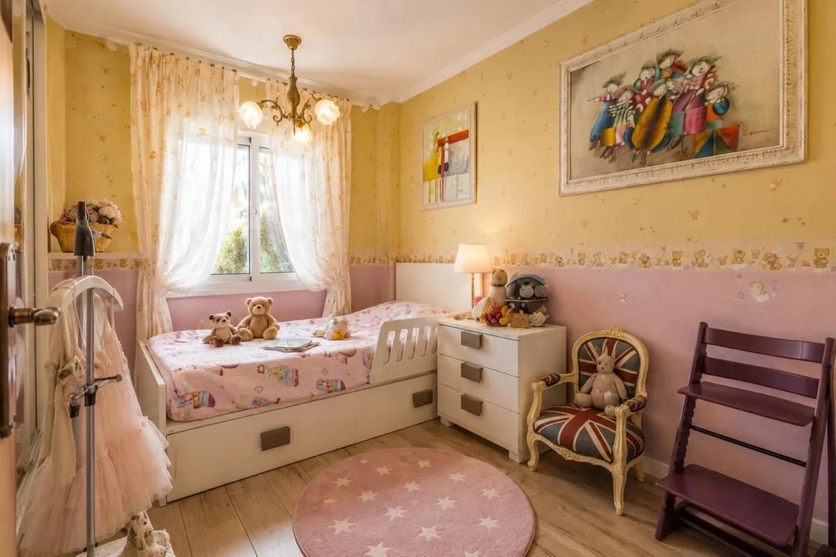 2 Bedroom Ground Floor Apartment for Sale in Puerto Banús, Málaga - Image 9