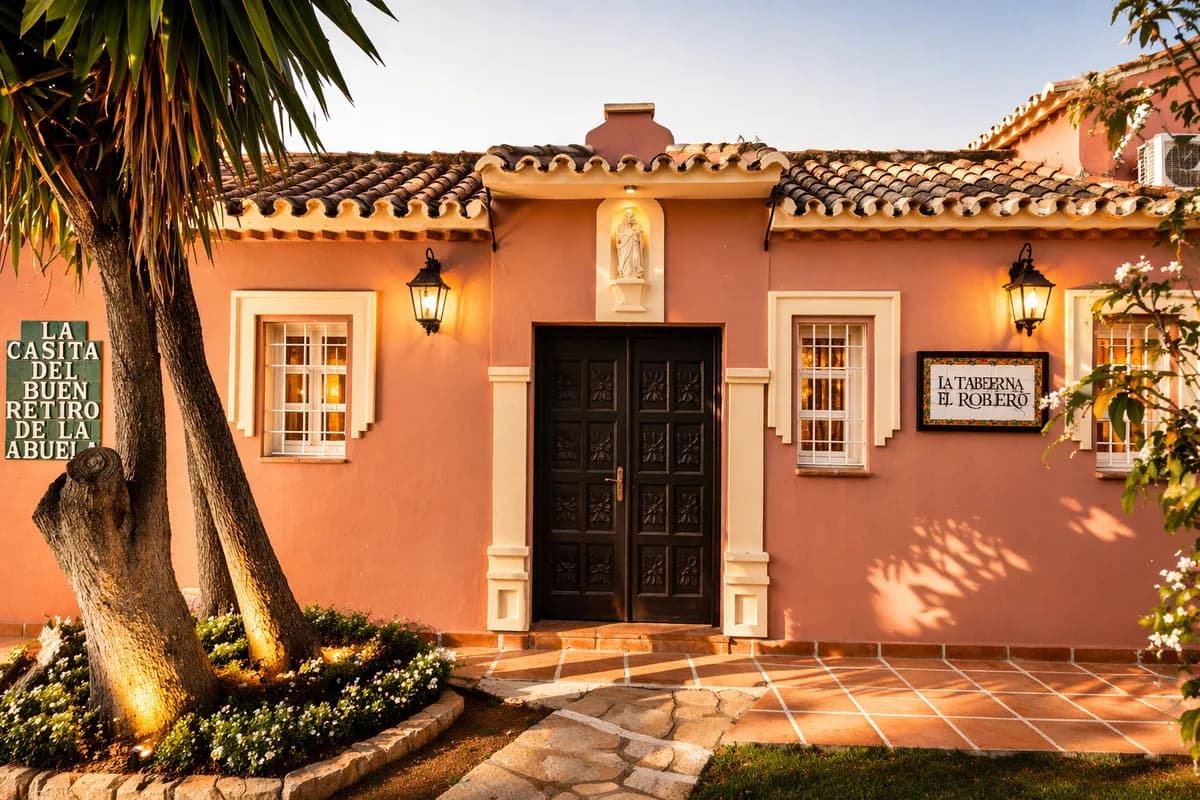 5 Bedroom Detached Villa for Sale in Guadalmina Baja, Málaga - Image 4