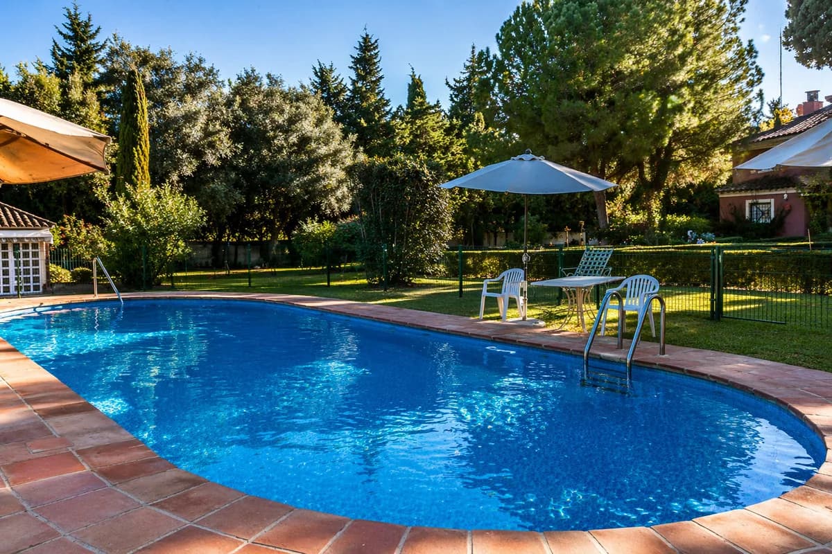 5 Bedroom Detached Villa for Sale in Guadalmina Baja, Málaga - Image 7
