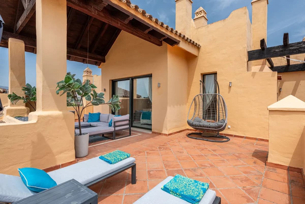 3 Bedroom Penthouse Duplex for Sale in Estepona, Málaga