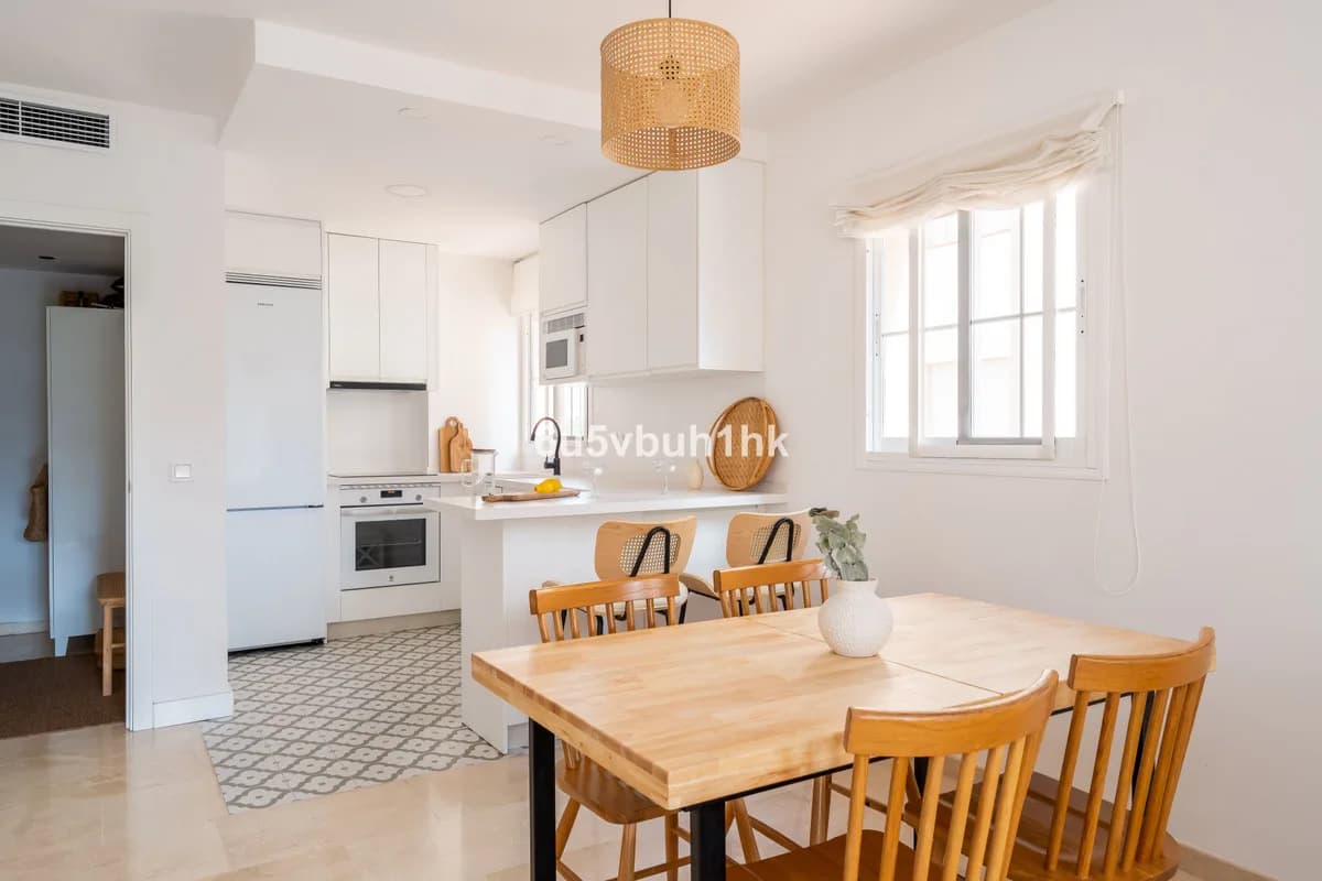 3 Bedroom Middle Floor Apartment for Sale in Mijas Golf, Málaga - Image 6