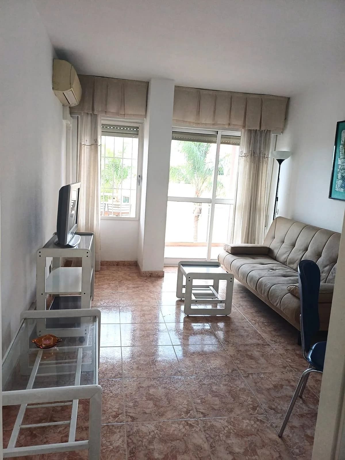 1 Bedroom Middle Floor Apartment for Sale in Benalmadena, Málaga