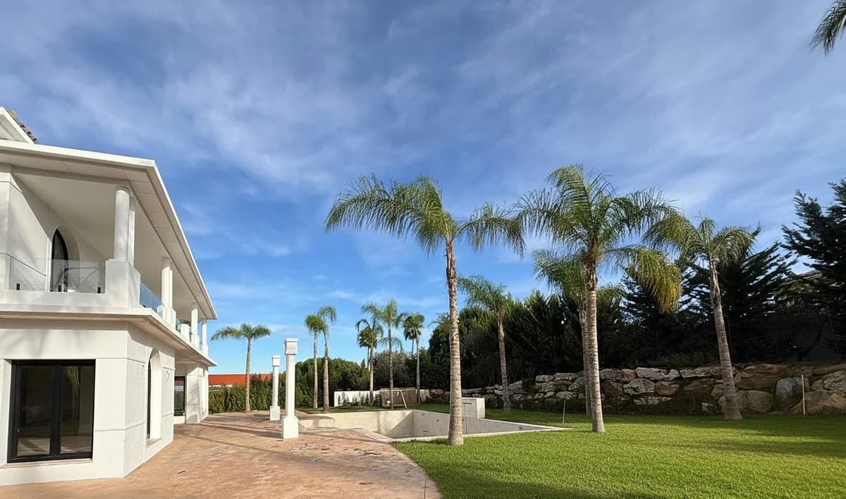 5 Bedroom Detached Villa for Sale in Sotogrande Alto, Cádiz - Image 5
