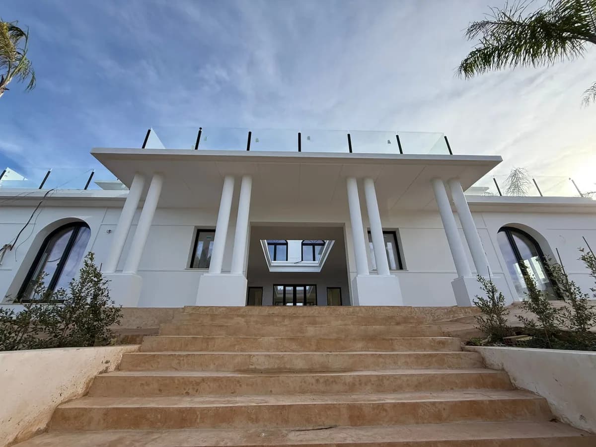 5 Bedroom Detached Villa for Sale in Sotogrande Alto, Cádiz - Image 8