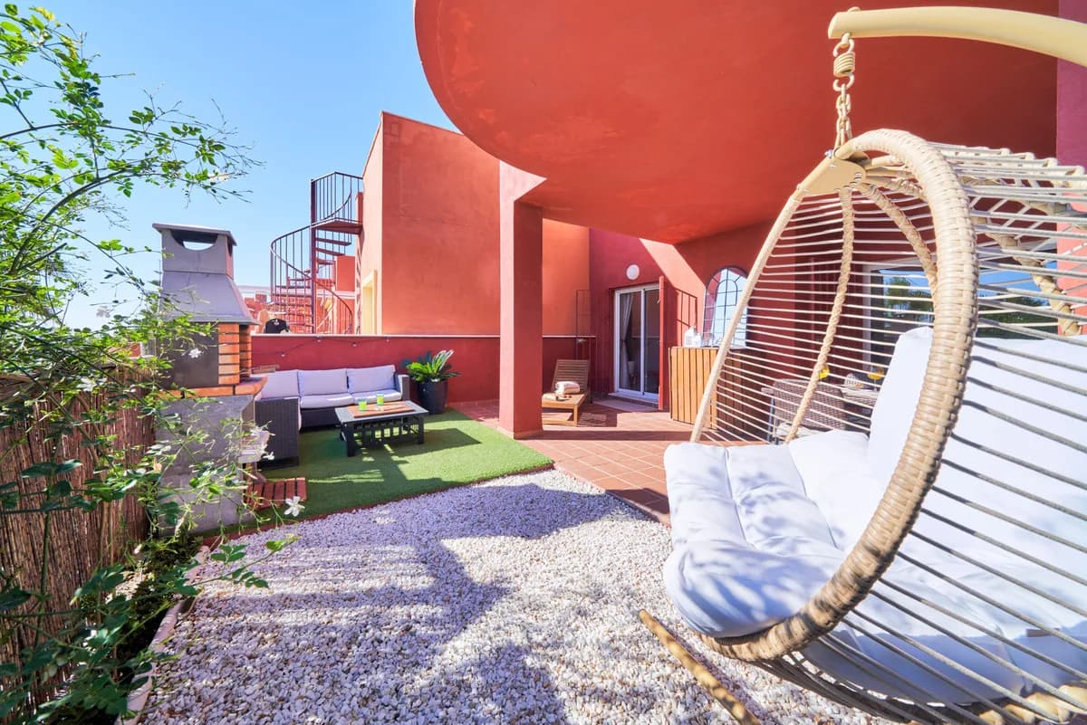 2 Bedroom Middle Floor Apartment for Sale in Reserva de Marbella, Málaga - Image 3