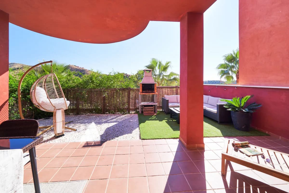 2 Bedroom Middle Floor Apartment for Sale in Reserva de Marbella, Málaga - Image 6
