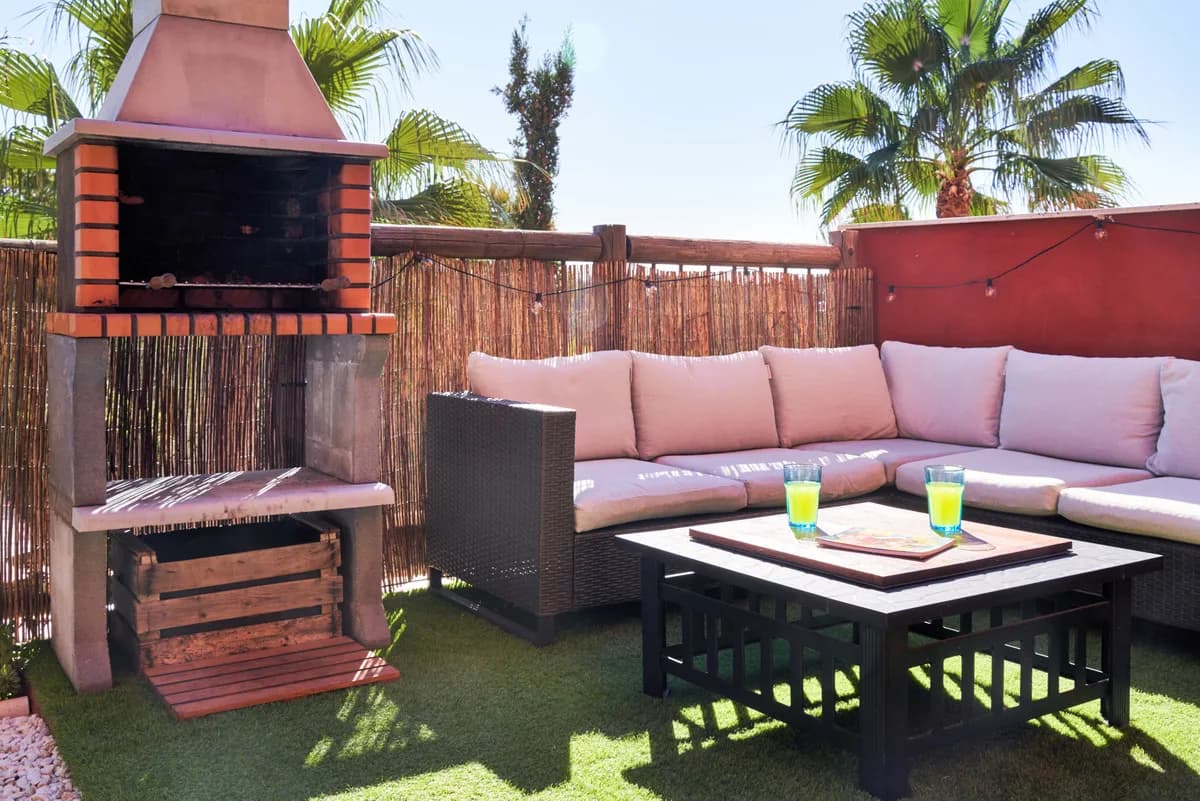 2 Bedroom Middle Floor Apartment for Sale in Reserva de Marbella, Málaga - Image 9
