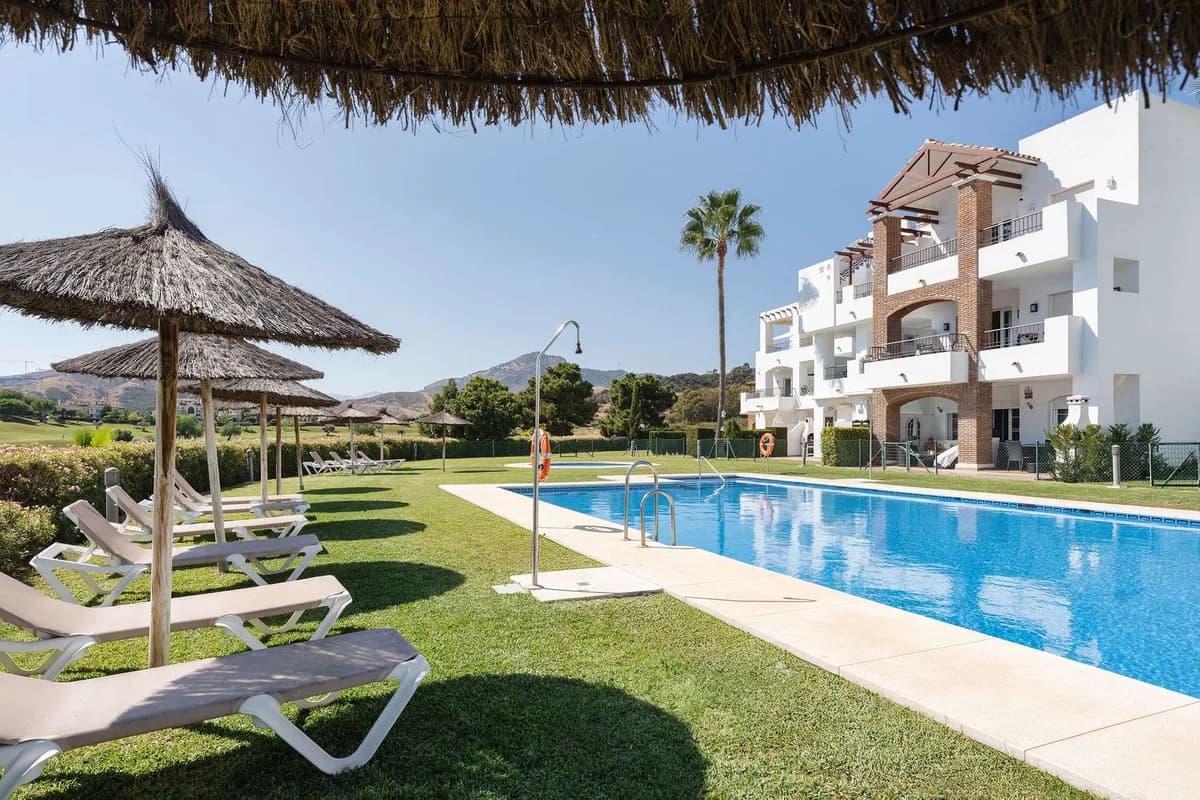 3 Bedroom Penthouse for Sale in Los Arqueros, Málaga