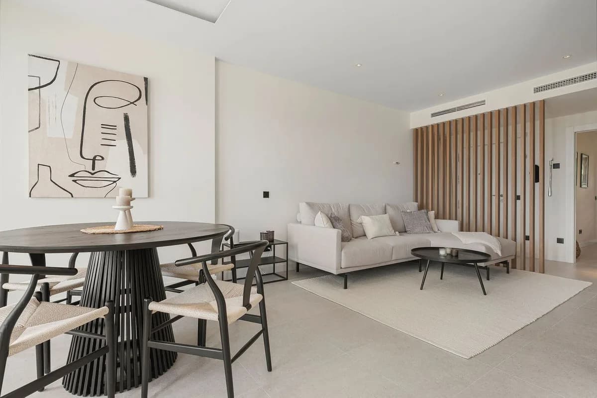 3 Bedroom Penthouse for Sale in Los Arqueros, Málaga - Image 2