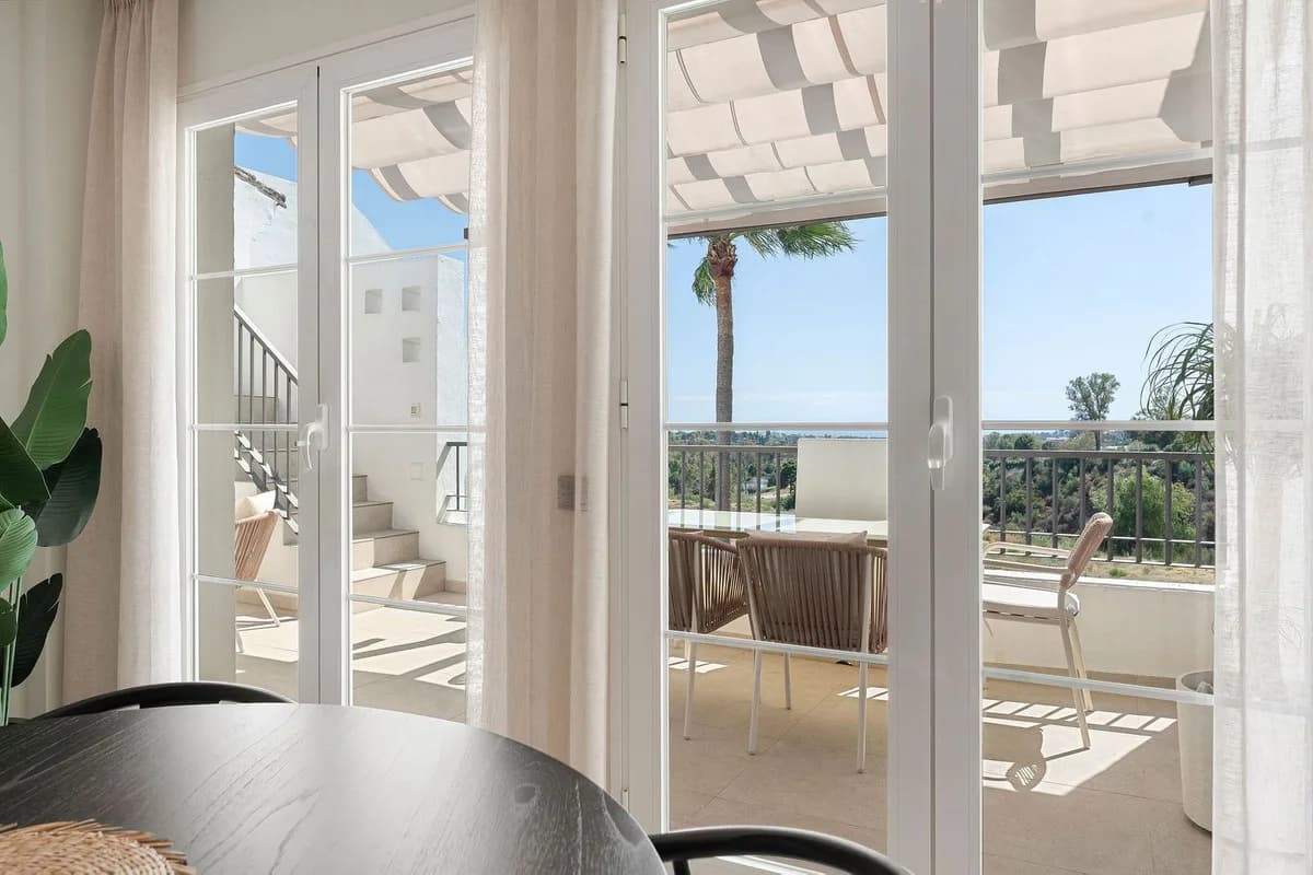 3 Bedroom Penthouse for Sale in Los Arqueros, Málaga - Image 6
