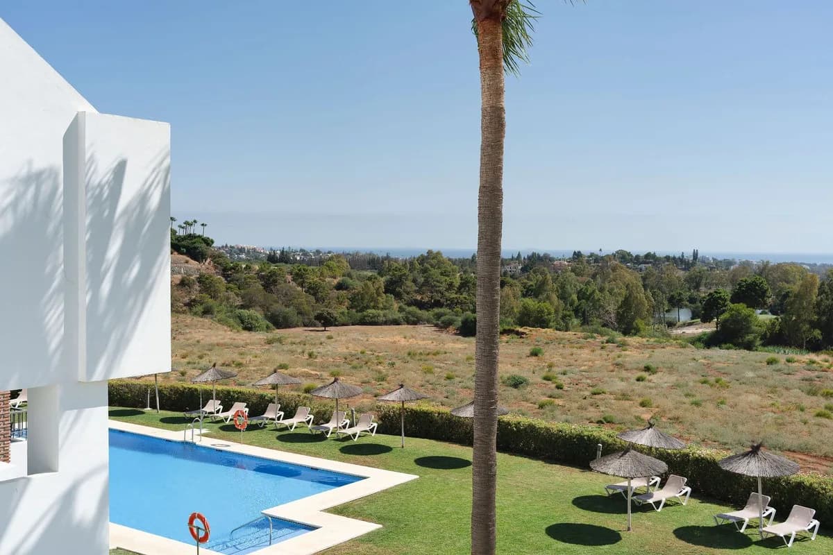 3 Bedroom Penthouse for Sale in Los Arqueros, Málaga - Image 9