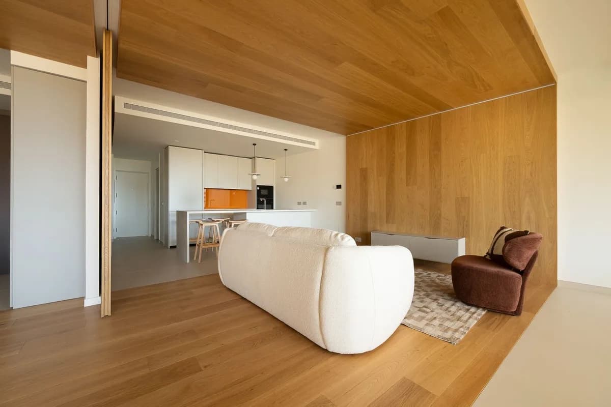 2 Bedroom Middle Floor Apartment for Sale in Fuengirola, Málaga - Image 3