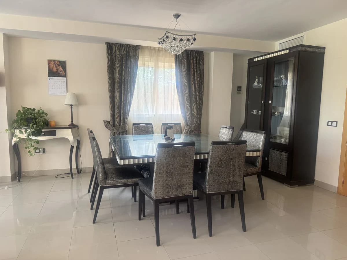 3 Bedroom Townhouse for Sale in Estepona, Málaga - Image 5