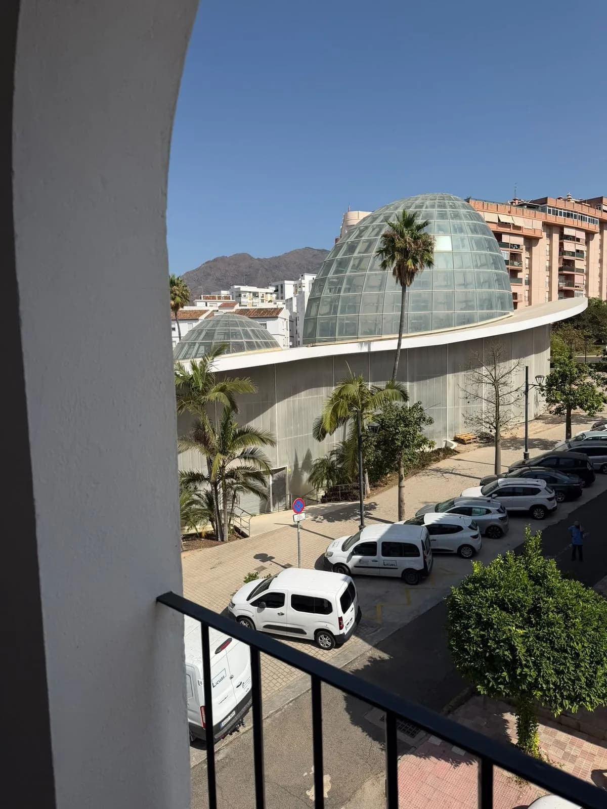 3 Bedroom Middle Floor Apartment for Sale in Estepona, Málaga