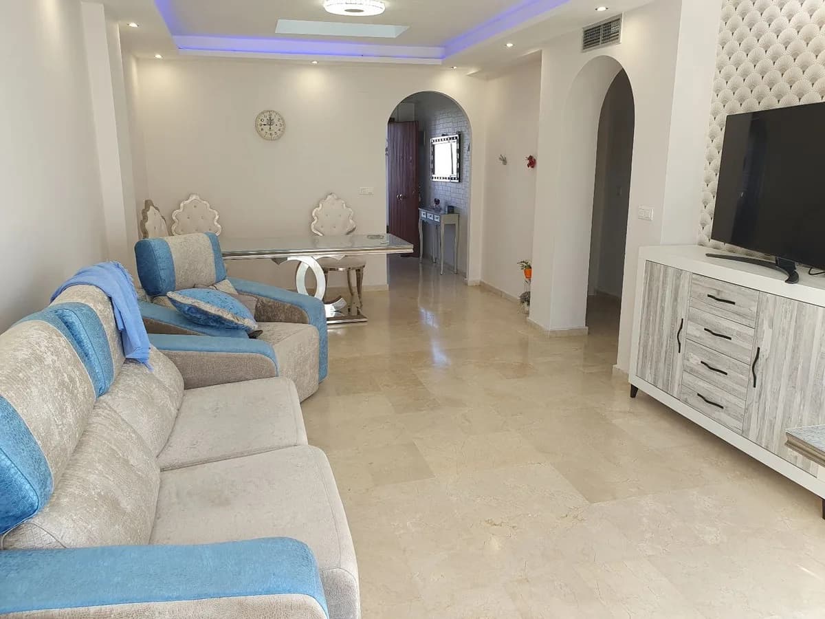 2 Bedroom Penthouse for Sale in El Paraiso, Málaga