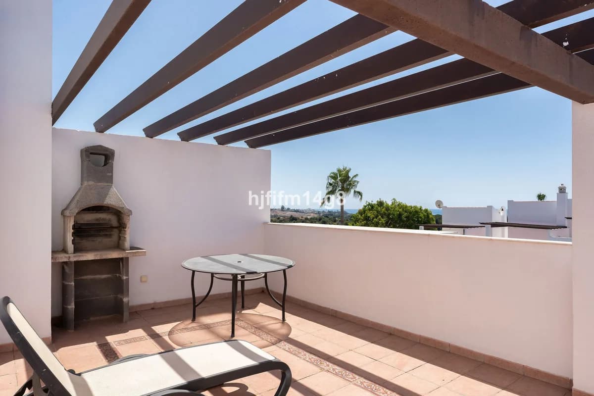 3 Bedroom Townhouse for Sale in Nueva Andalucía, Málaga - Image 2