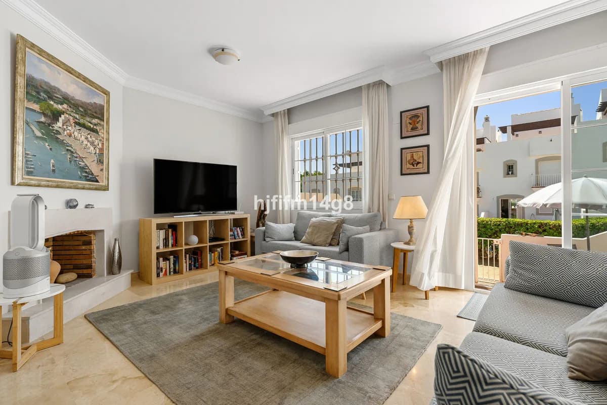3 Bedroom Townhouse for Sale in Nueva Andalucía, Málaga - Image 5