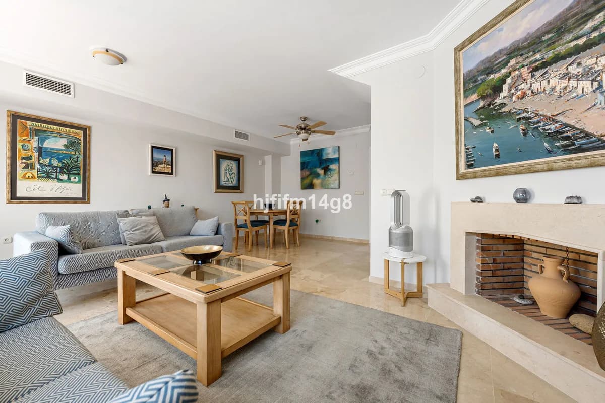 3 Bedroom Townhouse for Sale in Nueva Andalucía, Málaga - Image 7