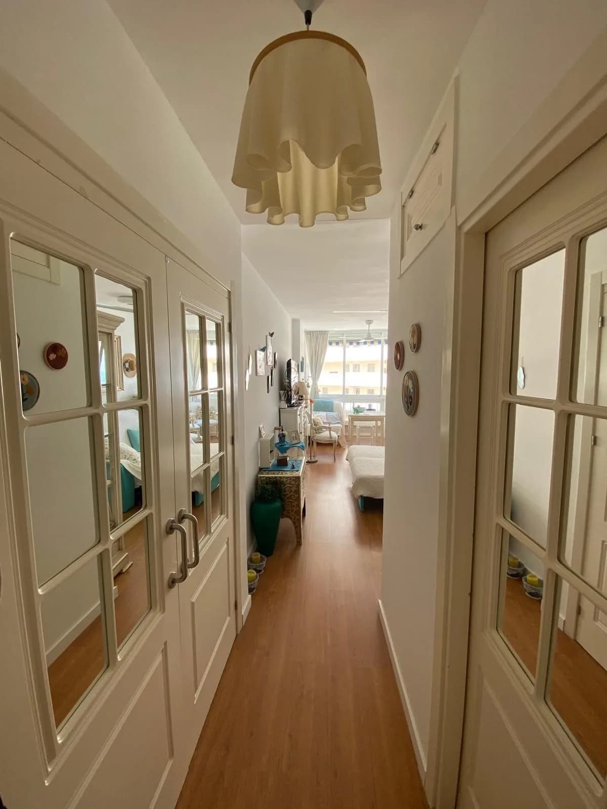 Middle Floor Studio for Sale in Marbella, Málaga - Image 2