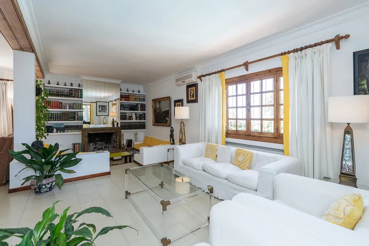 7 Bedroom Detached Villa for Sale in Marbella, Málaga - Image 8