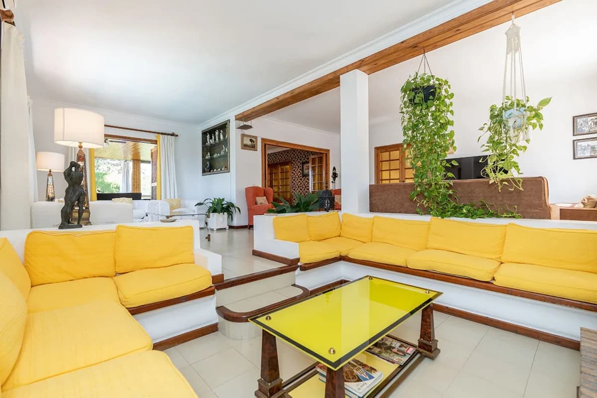 7 Bedroom Detached Villa for Sale in Marbella, Málaga - Image 9