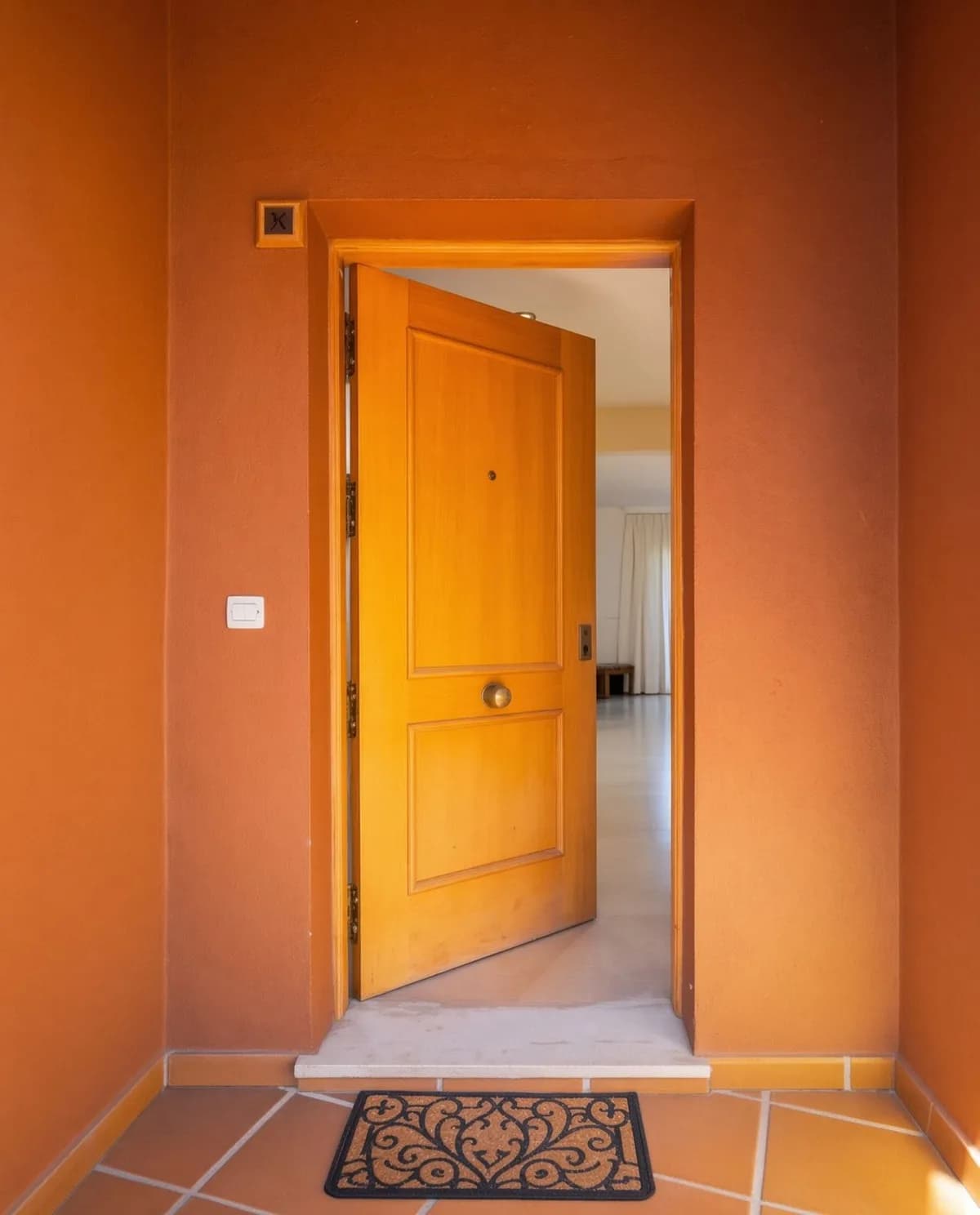 4 Bedroom Penthouse Duplex for Sale in Estepona, Málaga - Image 4