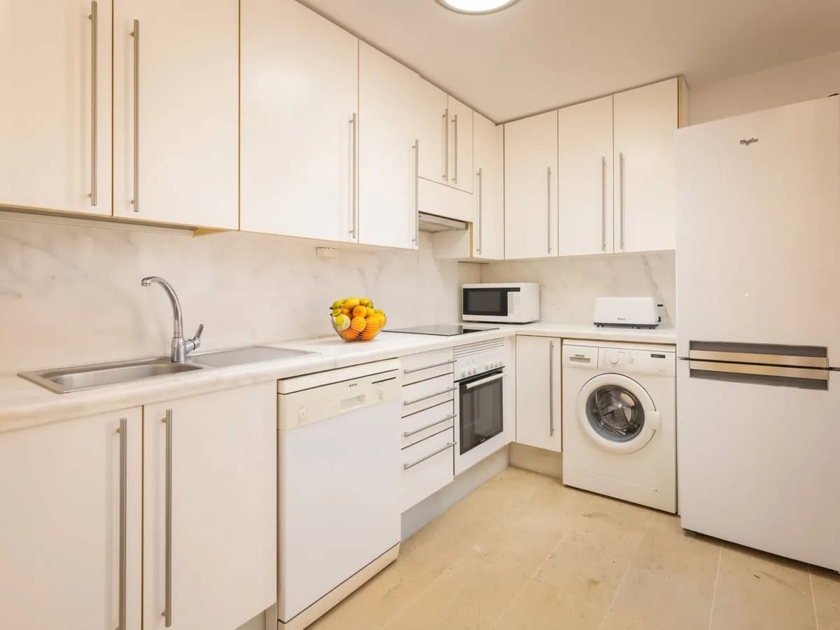 4 Bedroom Penthouse Duplex for Sale in Estepona, Málaga - Image 6