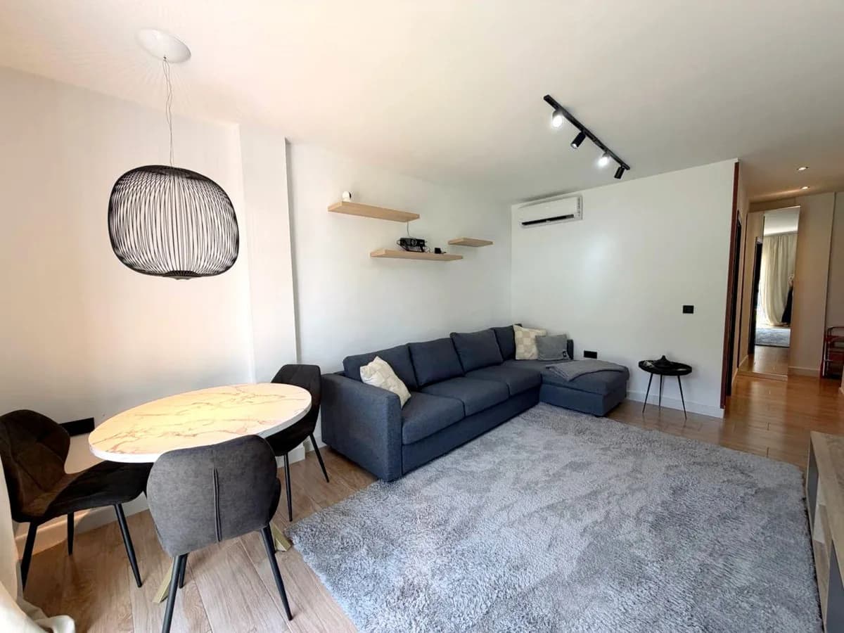 1 Bedroom Ground Floor Apartment for Sale in El Paraiso, Málaga - Image 4