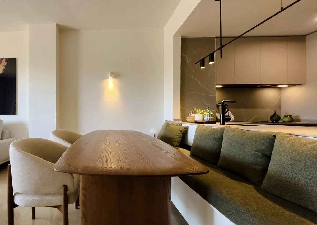 2 Bedroom Middle Floor Apartment for Sale in Manilva, Málaga - Image 9