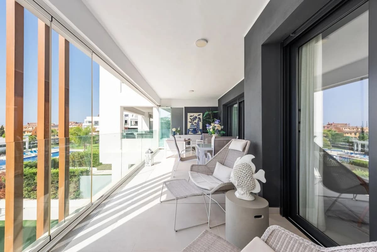 3 Bedroom Middle Floor Apartment for Sale in Bel Air, Málaga - Image 9