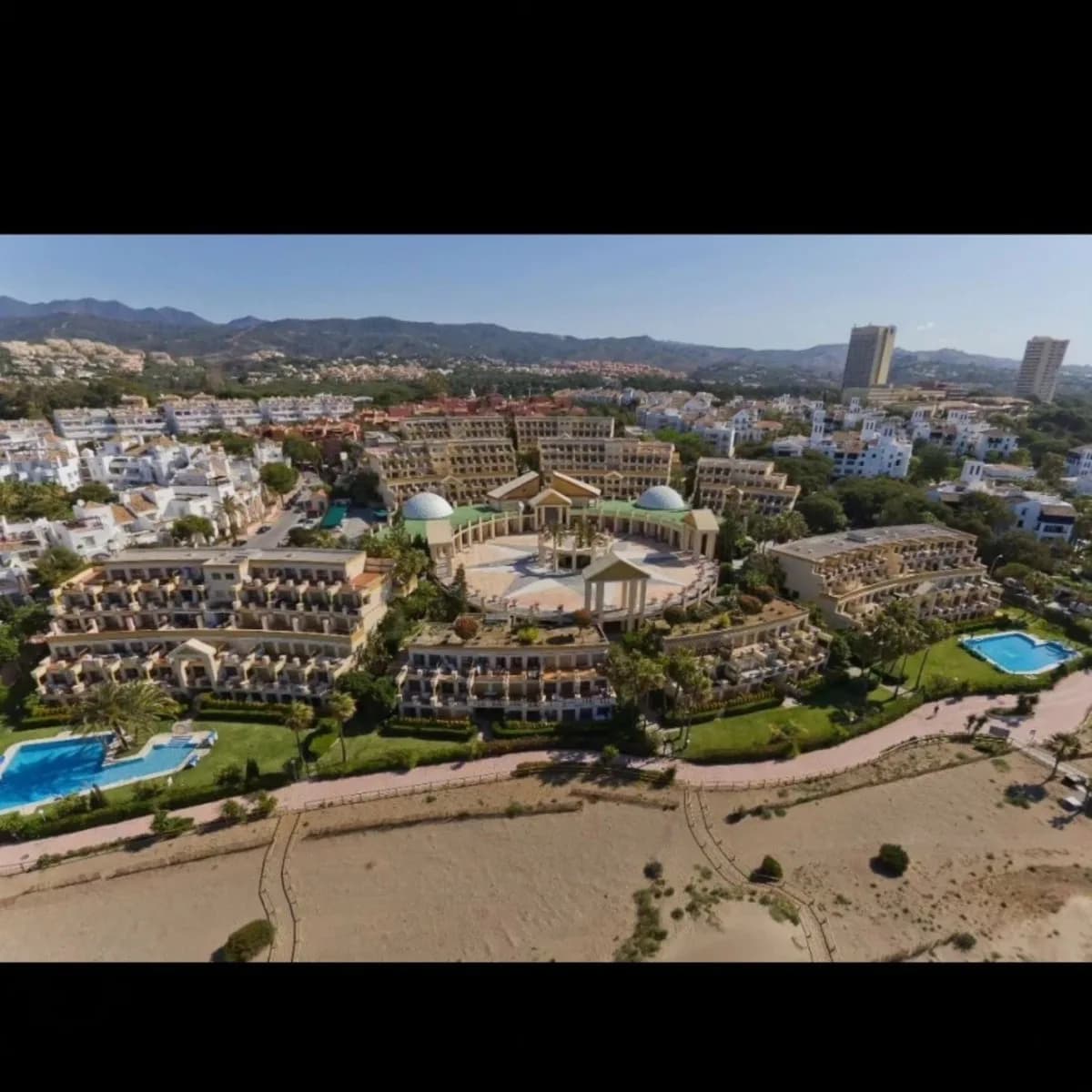 1 Bedroom Ground Floor Apartment for Sale in Elviria, Málaga - Image 7