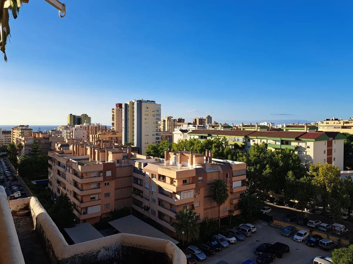 3 Bedroom Top Floor Apartment for Sale in Fuengirola, Málaga