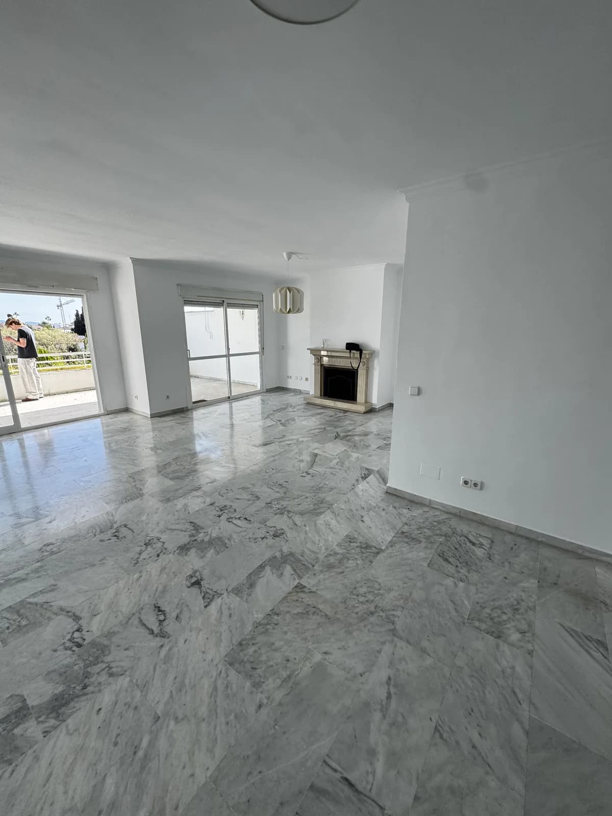 5 Bedroom Penthouse Duplex for Sale in Guadalmina Baja, Málaga - Image 7