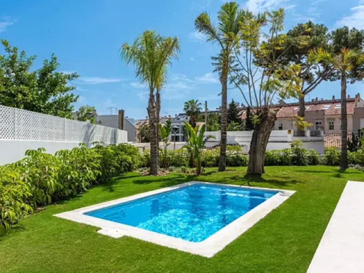 3 Bedroom Detached Villa for Sale in Los Boliches, Málaga