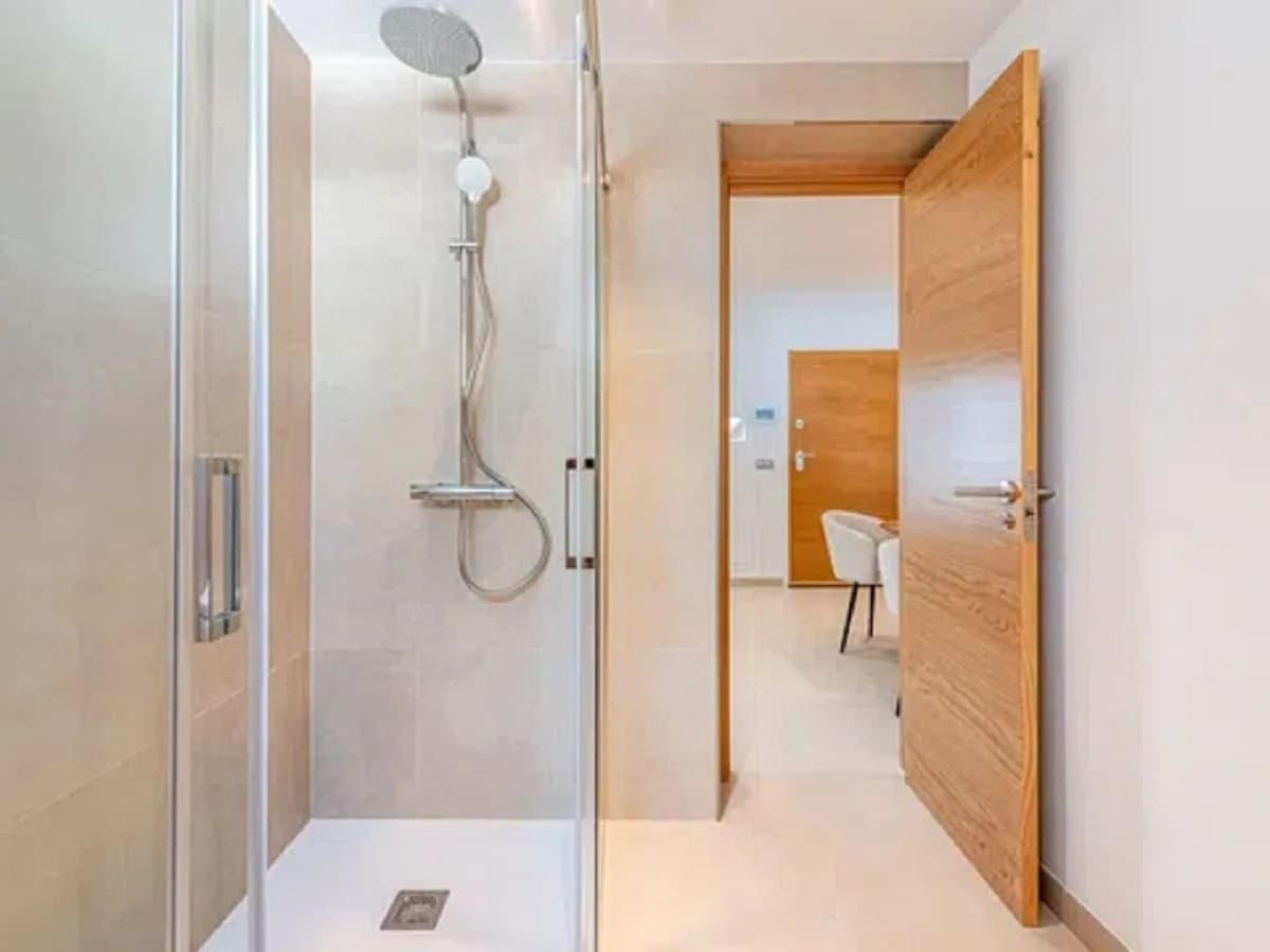 3 Bedroom Detached Villa for Sale in Los Boliches, Málaga - Image 9