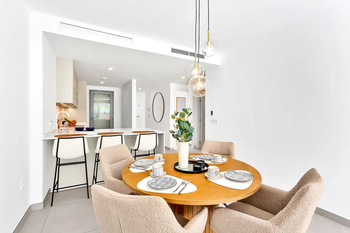 2 Bedroom Ground Floor Apartment for Sale in Elviria, Málaga - Image 3