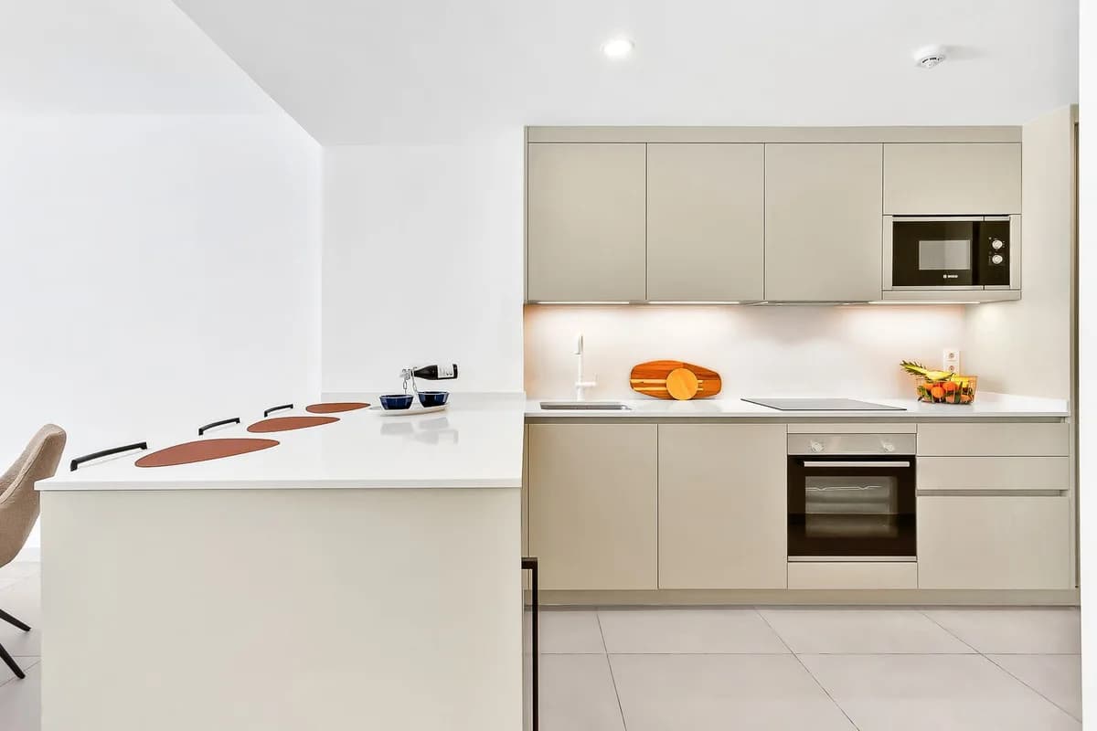 2 Bedroom Ground Floor Apartment for Sale in Elviria, Málaga - Image 4