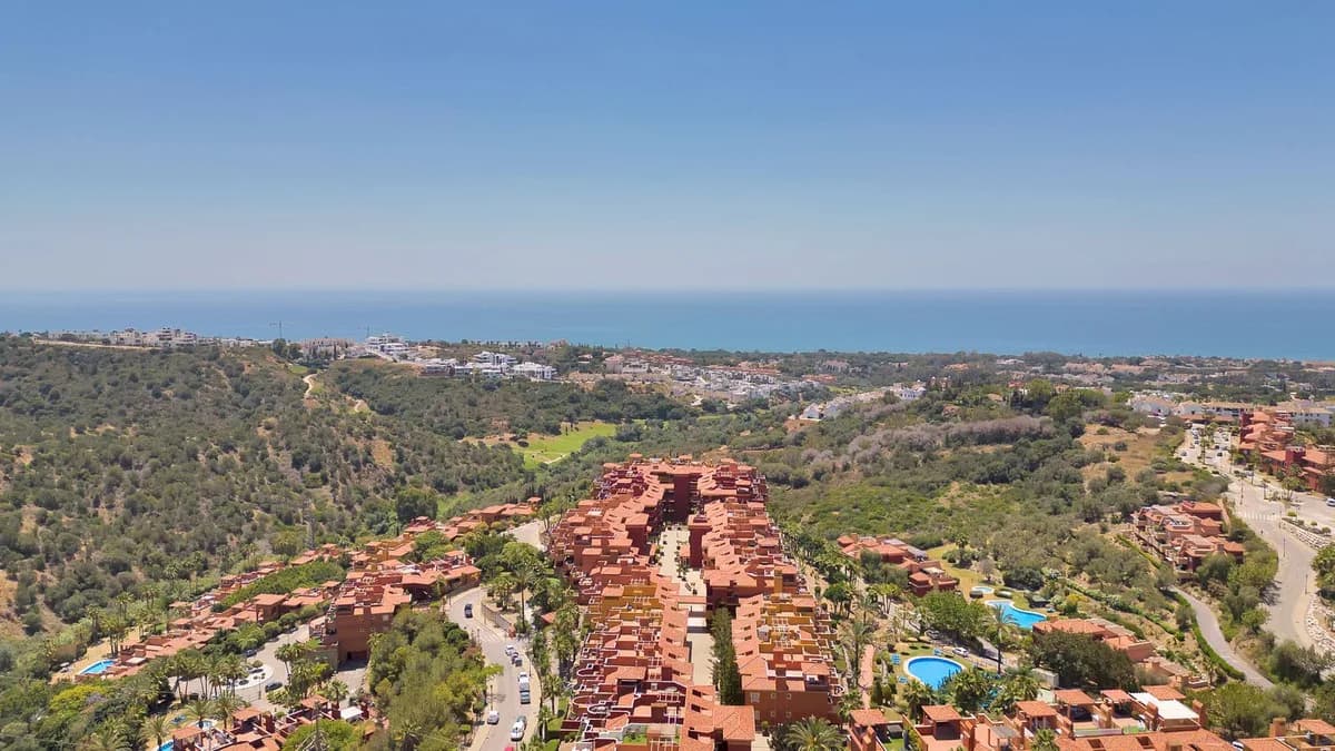 2 Bedroom Penthouse Duplex for Sale in Las Chapas, Málaga - Image 9