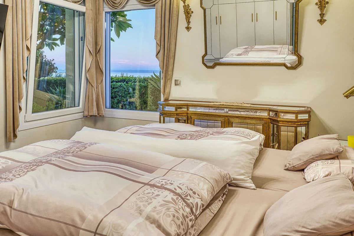 6 Bedroom Detached Villa for Sale in Hacienda Las Chapas, Málaga - Image 9