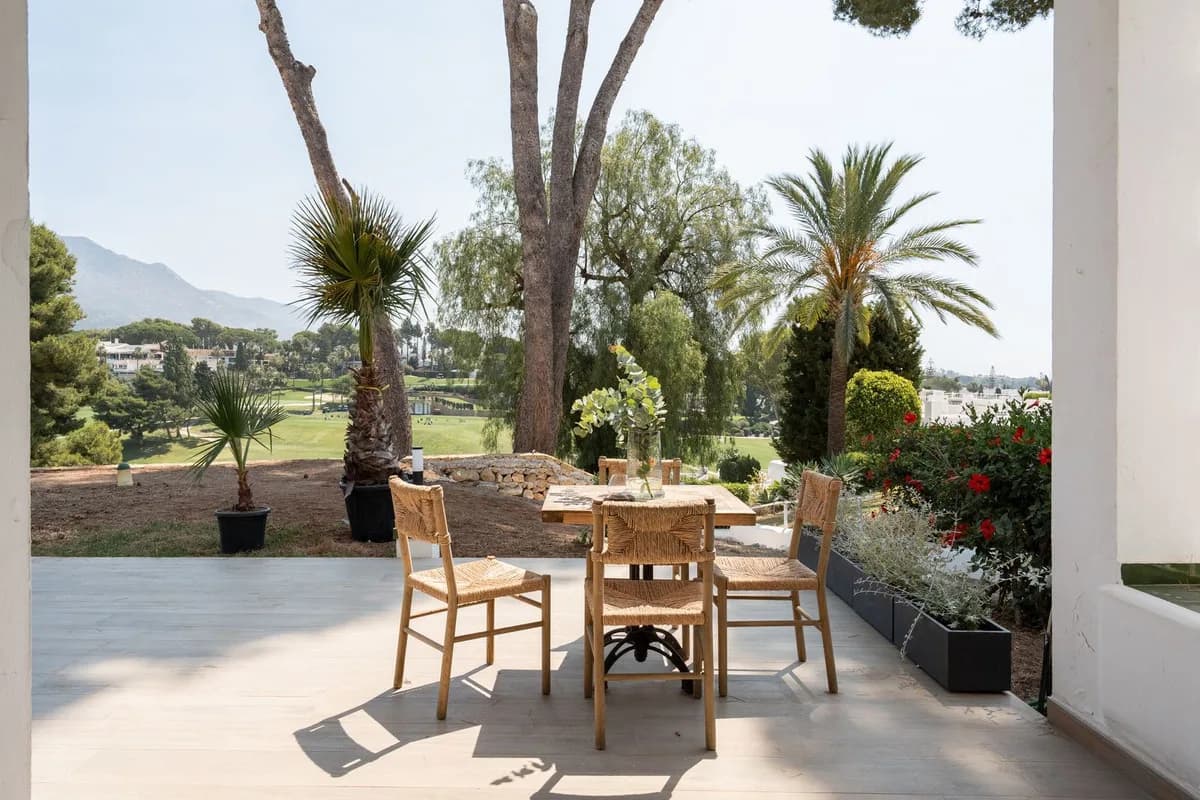 2 Bedroom Ground Floor Apartment for Sale in Nueva Andalucía, Málaga - Image 3
