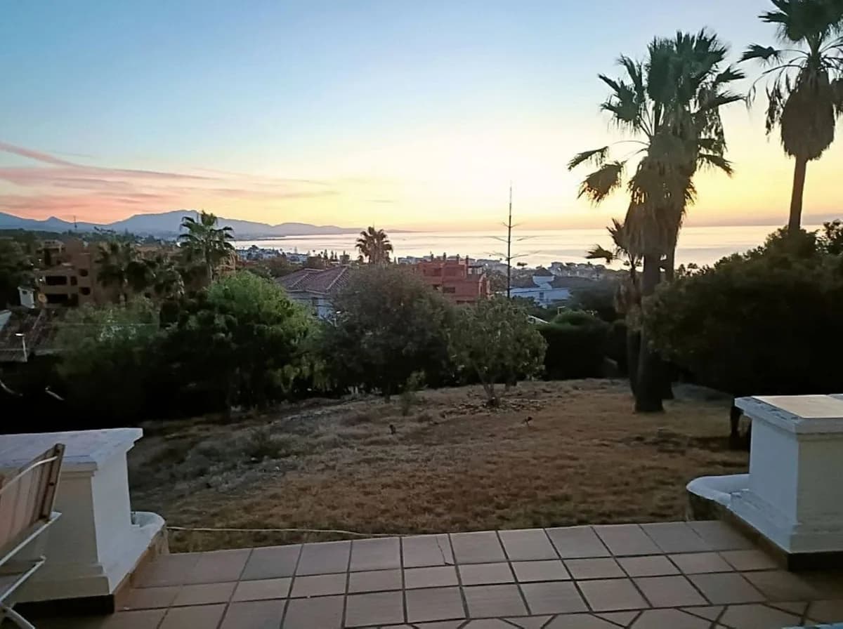 3 Bedroom Detached Villa for Sale in Estepona, Málaga - Image 6