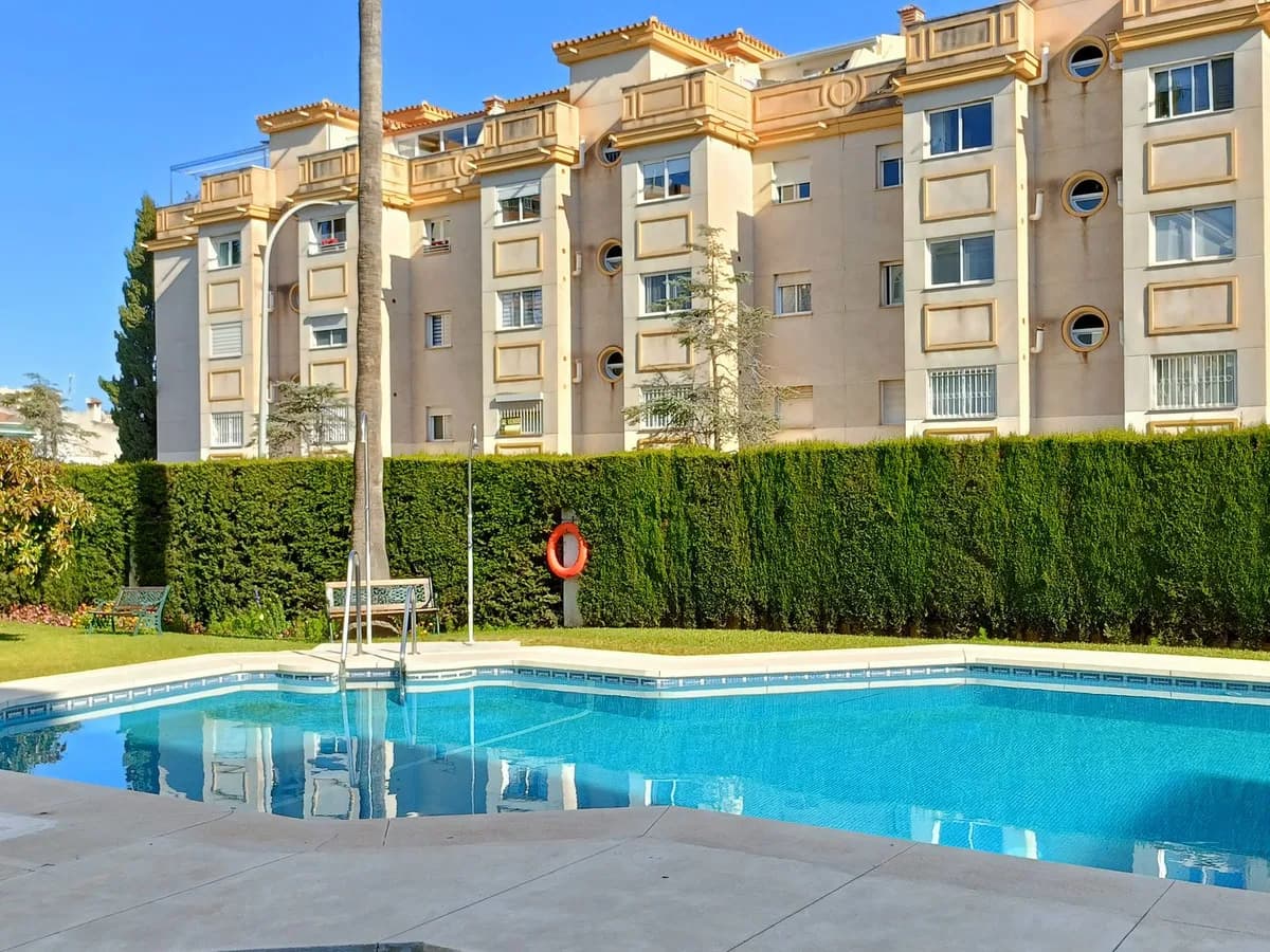 2 Bedroom Ground Floor Apartment for Sale in Torremolinos, Málaga - Image 5