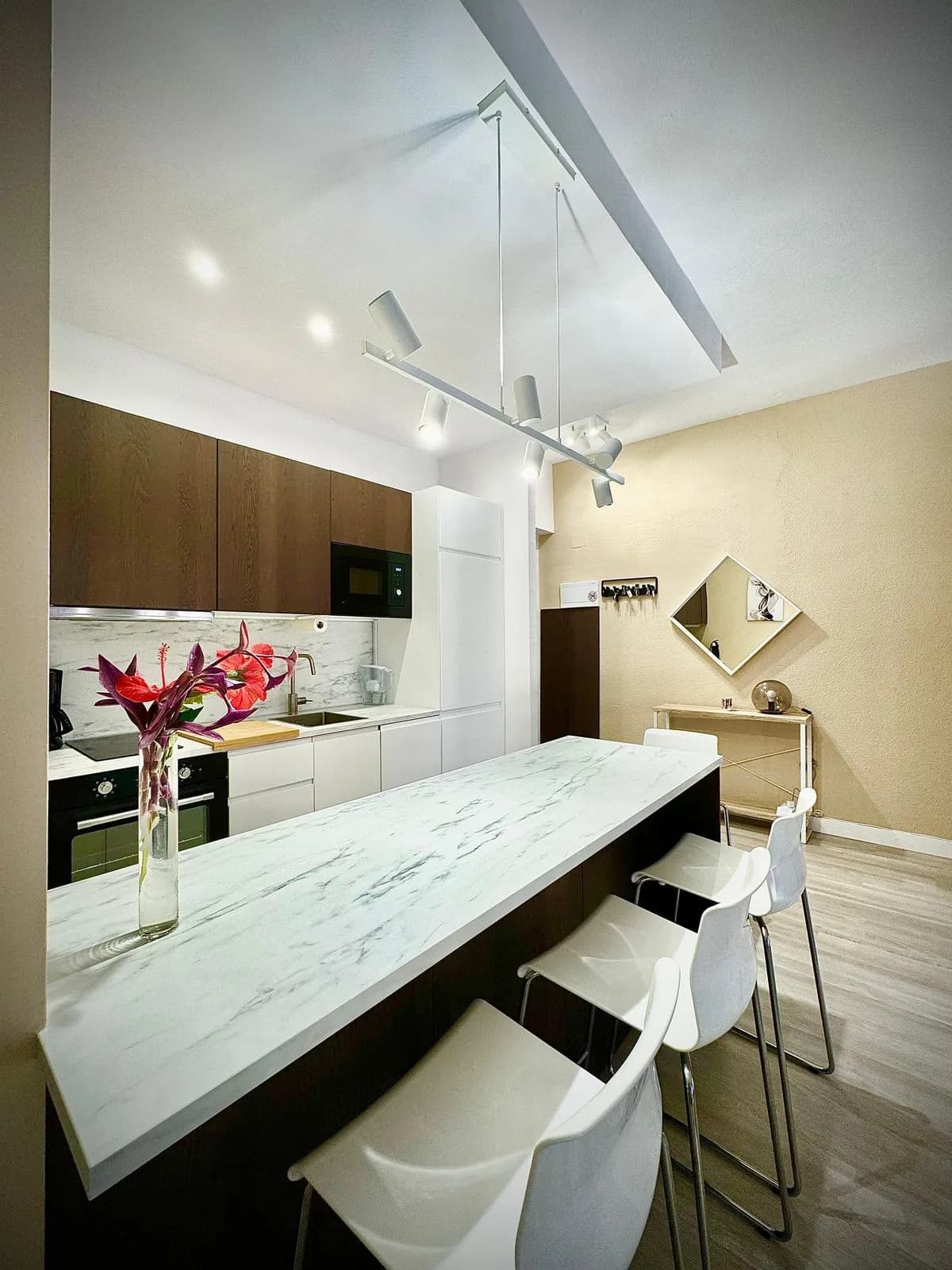 2 Bedroom Middle Floor Apartment for Sale in Calahonda, Málaga
